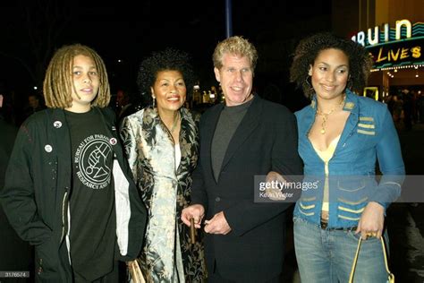 Actor Ron Perlman His Son Brandon Wife Opal And Daughter Blake