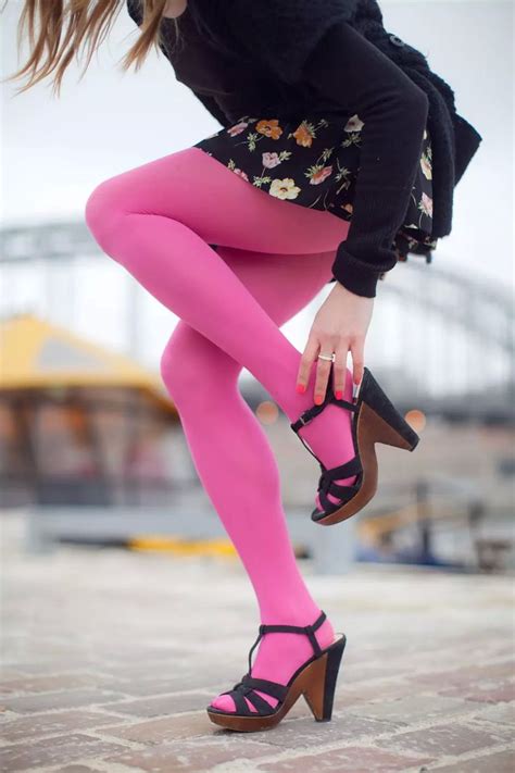 Eleonore Bridge Blog Mode Site Féminin Paris Part 2 On We Heart It Colored Tights Outfit