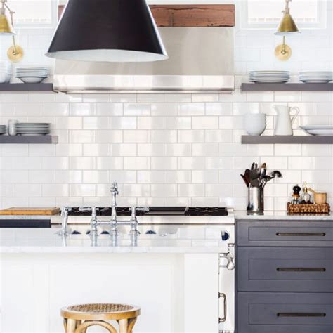 They've come back and told us that a 1/2 offset is industry standard for backsplash subway tile and that 1/3 is standard for floor tile. This is How to Rock a Beautiful Subway Tile Backsplash