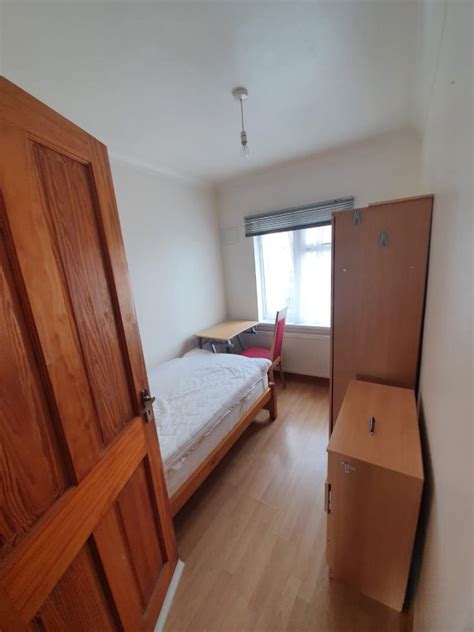 Single Room To Rent Greenford Ub6 Central Line Room To Rent From