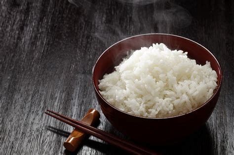 This article introduces six foods that may contribute to diarrhea and how to tell if diarrhea is due to the food eaten. Leftover Rice Can Give You Food Poisoning If You Do This ...