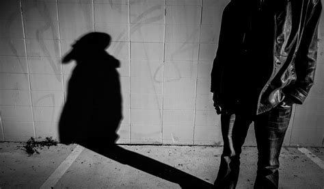 24 Dark And Mysterious Shadow Images