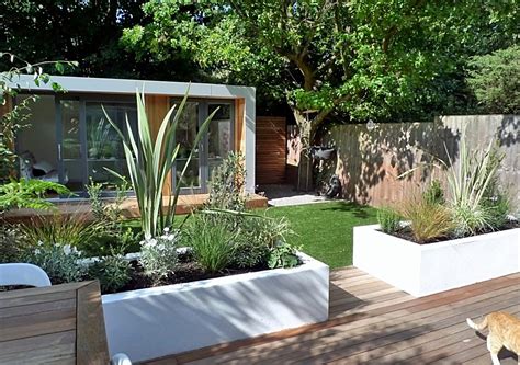 Clapham And Balham Modern Garden Design Decking Planting Artificial