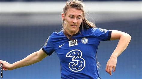Manchester United Sign Chelseas Hannah Blundell As Well As Goalkeeper