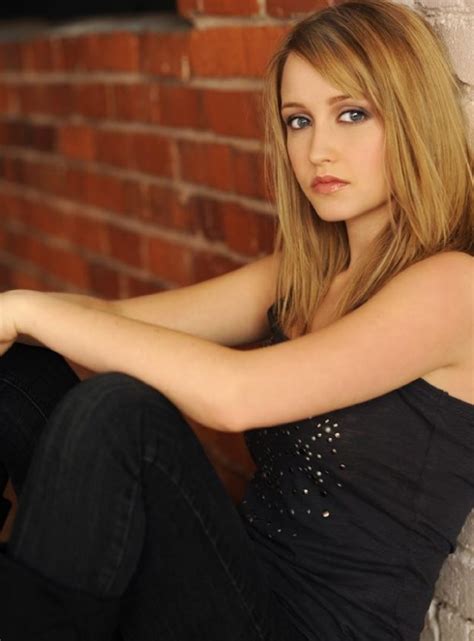 Emily Tennant Nude And Sexy 38 Photos The Fappening