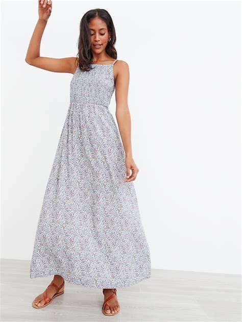 Old Navy Floral Smocked Fit And Flare Maxi Sundress For Women 581882003000