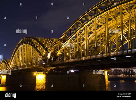 Hohenzollern Bridge In Cologne At Night Stock Photo Alamy