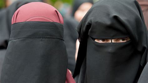De H R Europeiska L Nderna Har Inf Rt F Rbud Mot Niqab Och Burka Svt Nyheter