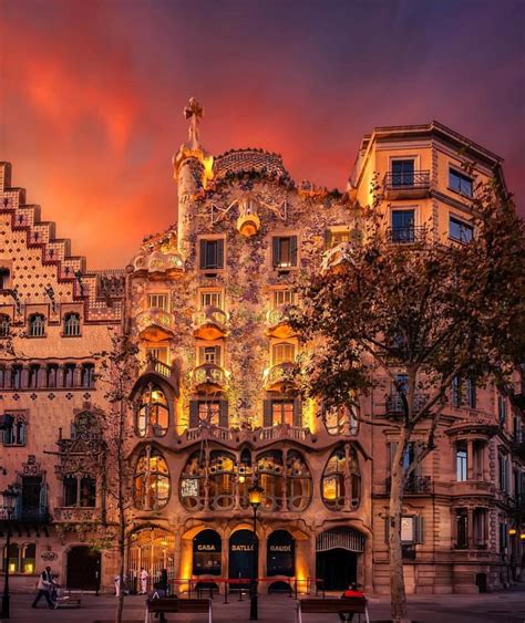 The Architectural Masterpiece Casa Batlló By Antoni Gaudí In Barcelona