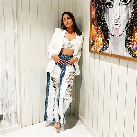 Sonakshi Sinha Looks Exuberant And Ravishing In These Stunning Pictures See Hot Photos