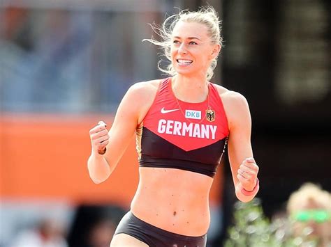 Check out the latest pictures, photos and images of lisa ryzih. Ryzih zockt und holt Stabhochsprung-Silber!