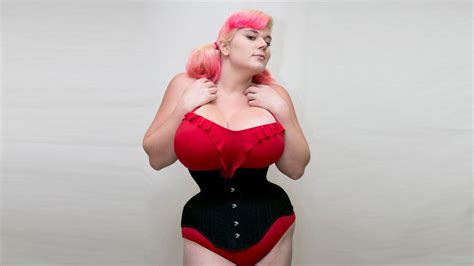 Woman Wears Corset Hours A Day For Extra Thin Waist News