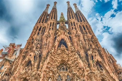 Get Barcelona Spain Landmarks Pictures