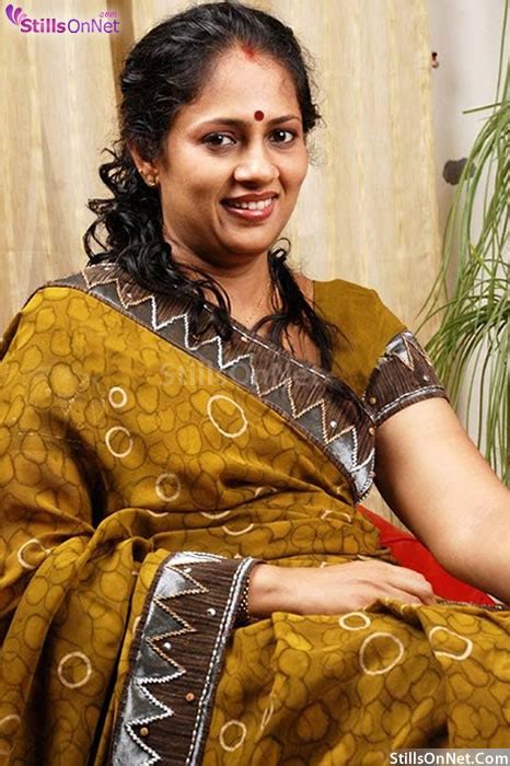 Stills On Net Lakshmi Ramakrishnan Tamil Actress Gallery Stills