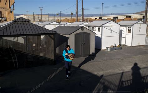 La Using Pricey Tiny Homes To House The Homeless Los Angeles Times