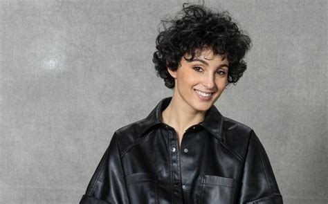 Start free trial upload log in. Eurovision 2021 : qui est Barbara Pravi, qui va ...