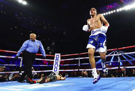 О нет, я не негоро! Gabriel Flores Jr knockt Eduardo Pereira dos Reis in der 3 ...