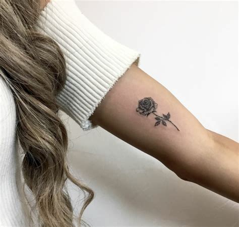 Más De 100 Diseños De Tatuajes De Rosas Para Hombres Y Mujeres