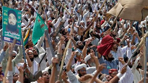 Hundreds Of Islamic Extremists Protest In Pakistans Capital Fox News