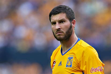 De acuerdo a un reporte de football leakes, gignac percibe en el club felino cerca de 19 millones 603 mil pesos anuales y le pagan su sueldo cada día 20 del mes. Tigres cuida a Gignac