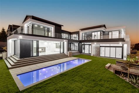 House for sale with 5 bedrooms, Waterfall Country Estate, Midrand