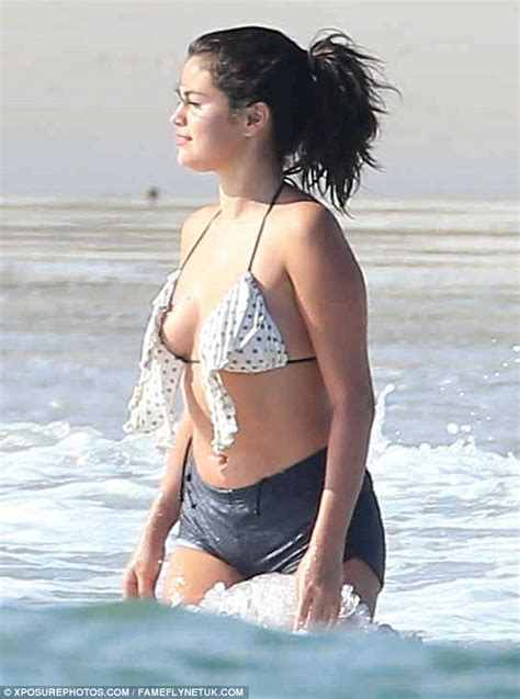 Beach Babe Selena Gomez Flaunts Her Curves In Frilly Bikini Top And