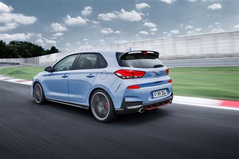 Hyundai i30n and i30 fastback revealed in pictures