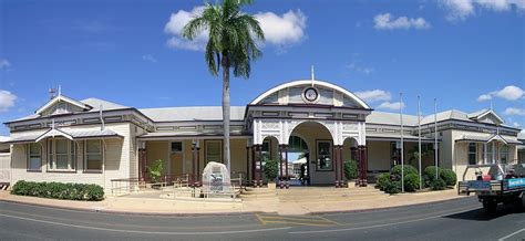 It marks the most southerly latitude at which the sun can appear directly overhead. Emerald, Queensland, Australia