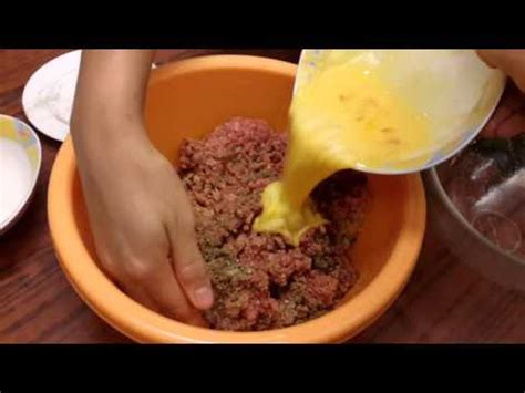 Try this healthy meatloaf recipe packed with bacon and cheddar cheese. Meatloaf Recipe Ree Drummond - Celebrity