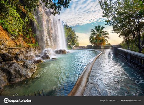 Scenic View Waterfall Castle Hill Nice Cote Azur France — Stock Photo