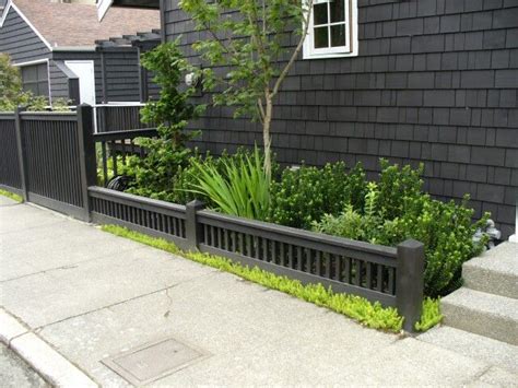 Low fence | Small garden fence, Fence design, Front yard fence