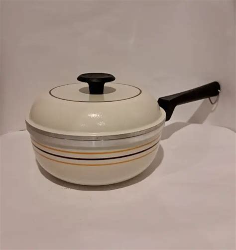 Vtg Regal Ware Cast Aluminum Quart Pot With Lid Cream W Stripes