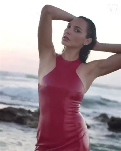 Gal Gadot Sexy Behind The Scenes Video Fappenist