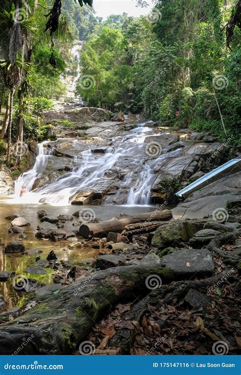 Beautiful Nature Lata Kinjang Waterfall At Chenderiang Tapah Perak