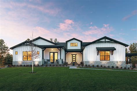 24 Trendy Modern Farmhouse Exterior Styles Ir