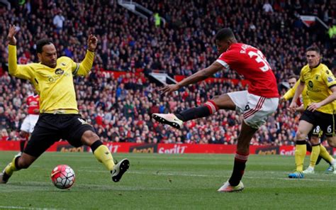This video is provided and hosted by a 3rd party server.soccerhighlights helps you. Video: Manchester United 1-0 Aston Villa - Rashford rises ...