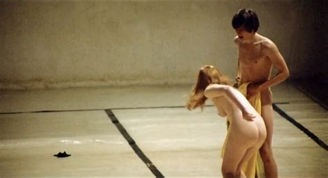 Jane Asher Nuda ~30 Anni In La Ragazza Del Bagno Pubblico