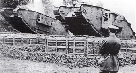 Tanks Mkiv Female Left And Male Right With Images Ww1