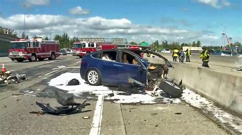 Tesla Says Car In Fatal Hwy 101 Crash Was In Autopilot Mode Cbs San Francisco