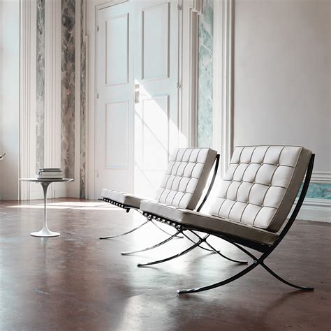 Beautiful, original barcelona chair by ludwig mies van der rohe for knoll international. Barcelona Chair - Ludwig Mies van der Rohe | Knoll