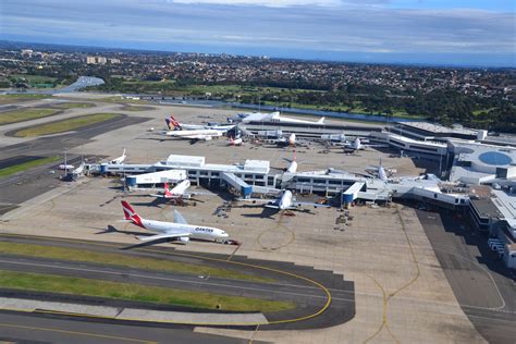 Sydney kingsford smith airport (colloquially mascot airport, kingsford smith airport, or sydney airport; Sydney Airport bulging at the seams - The Nibbler