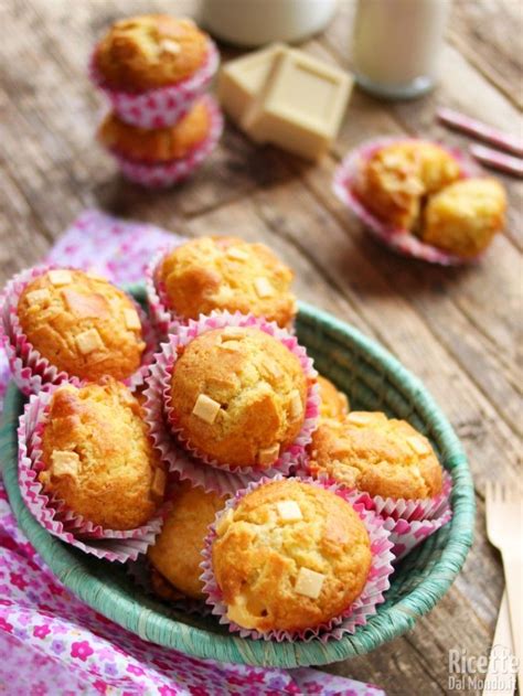 La ricetta dei muffin al cioccolato bianco e fragole : Pin su Cibus