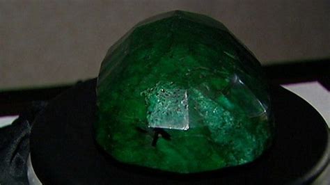 The Worlds Largest Cut Emerald Is To Be Sold At Auction Bbc News