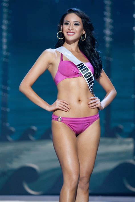 Foto Seksi Miss Universe Indonesia Pakai Bikini Cewek Hot My Xxx Hot Girl