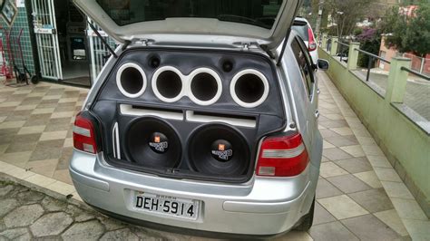 Carro Com Caixa De Som