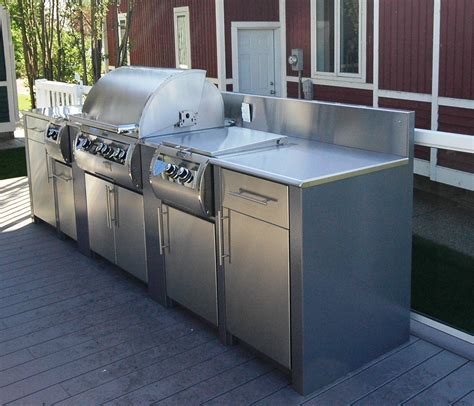 Complete your set with a stainless steel countertop perfectly sized to your cabinet outdoor kitchen configuration. Stainless Steel Outdoor Kitchens | SteelKitchen