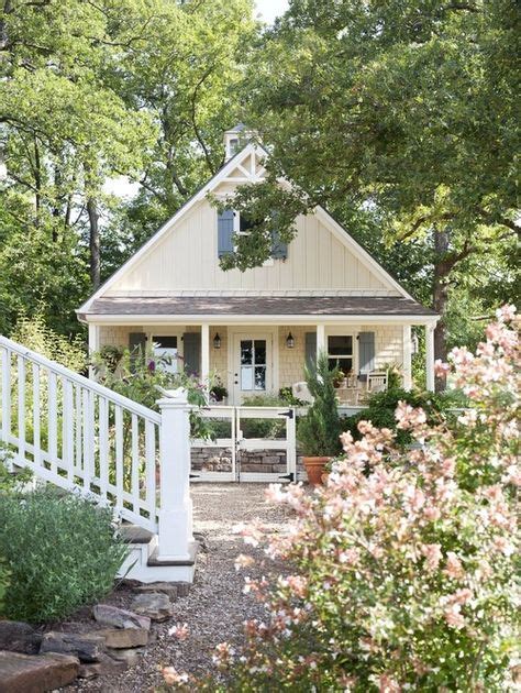 223 Best A Charming Cottage Images In 2019 Cottage Cottage Homes