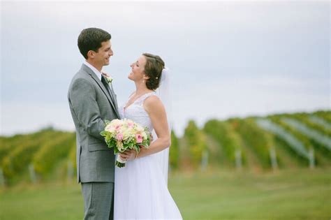 A Classic Wedding At The Keswick Vineyards In Charlottesville Virginia