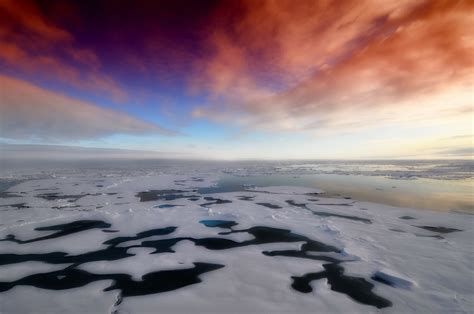 Strange Antarctic Phenomenon Has Cold Water Floating On Warm Water