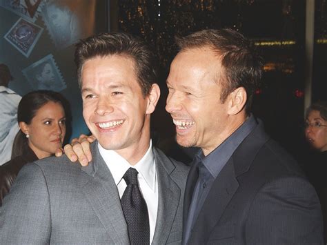 donnie wahlberg gets emotional speaking about his brother mark